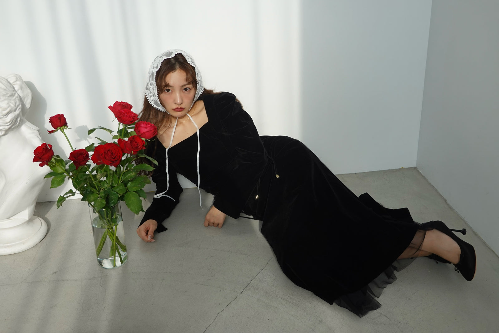 ロベルトカヴァリファーストラインローブデコルテフルレングスドレス