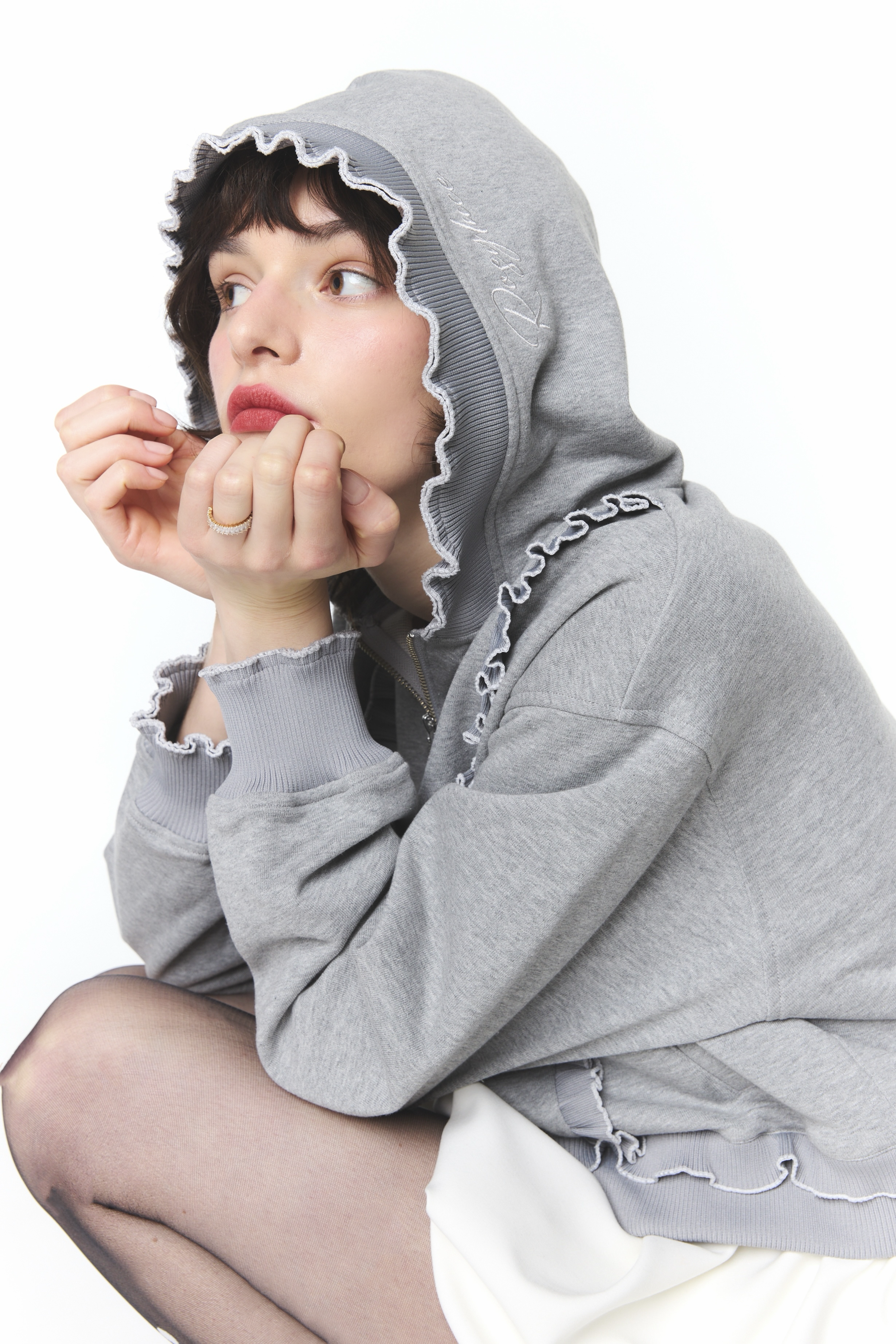 Rosy Frill Logo Hoodie (CROPPEDSIZE) – Rosy luce Rosy Frill Logo Hoodie (CROPPEDSIZE) – Rosy luce