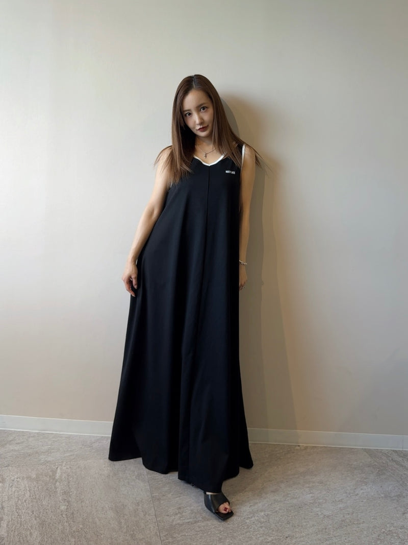 CUTTING DRESS - BLACK