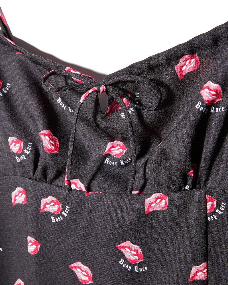 LIP PRINT CAMI DRESS - BLACK