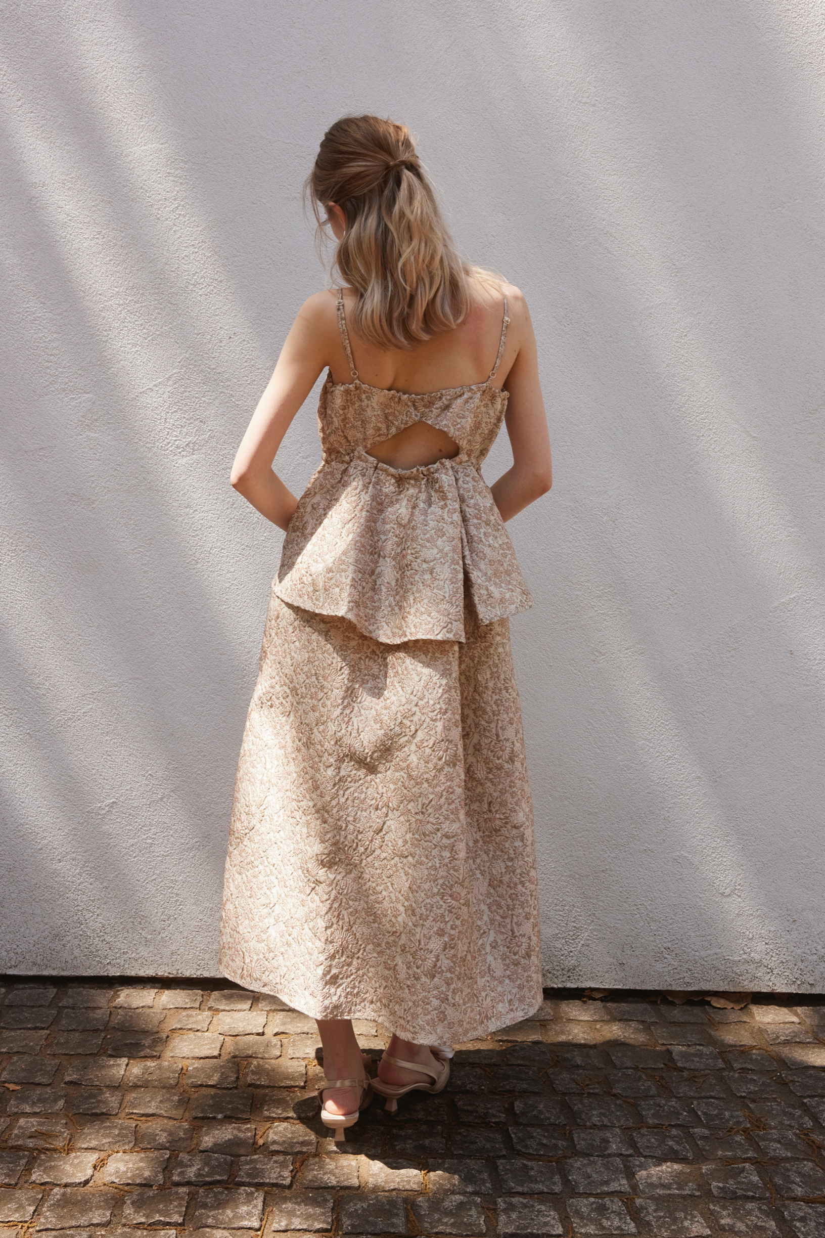 Peplum Jacquard Dress – Rosy luce Peplum Jacquard Dress – Rosy luce