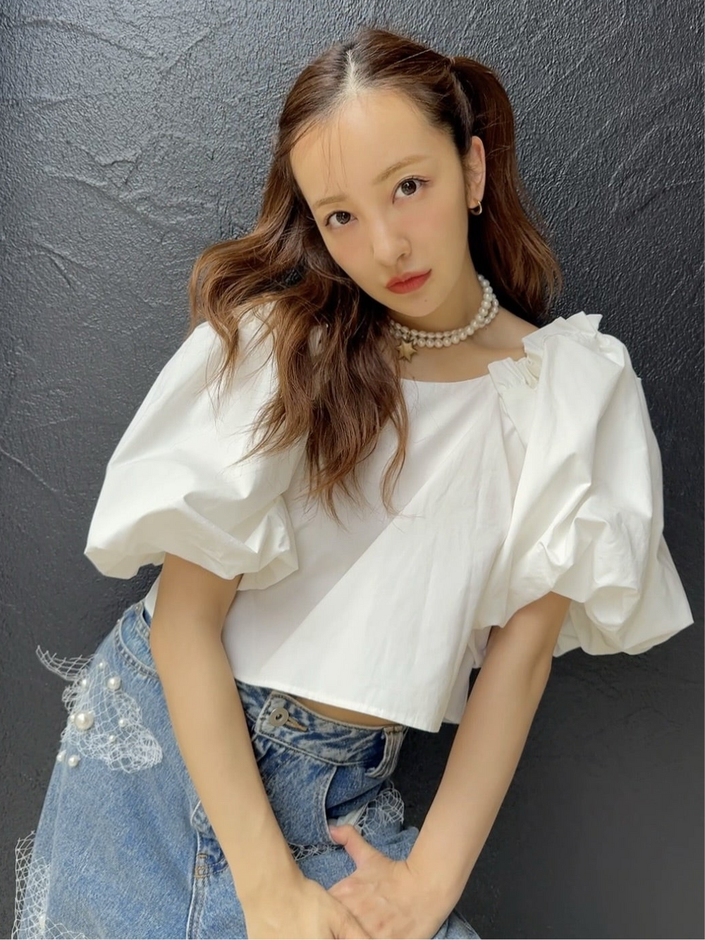 【美品】ローズティアラ ホワイトリボントップス バルーンスリーブ 美品】ローズティアラ ホワイトリボントップス バルーンスリーブ