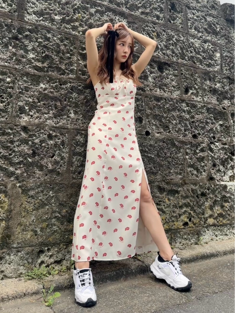 LIP PRINT CAMI DRESS - IVORY