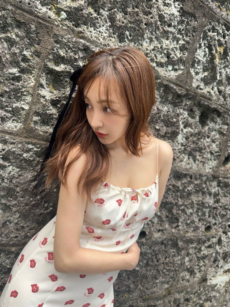 LIP PRINT CAMI DRESS - IVORY