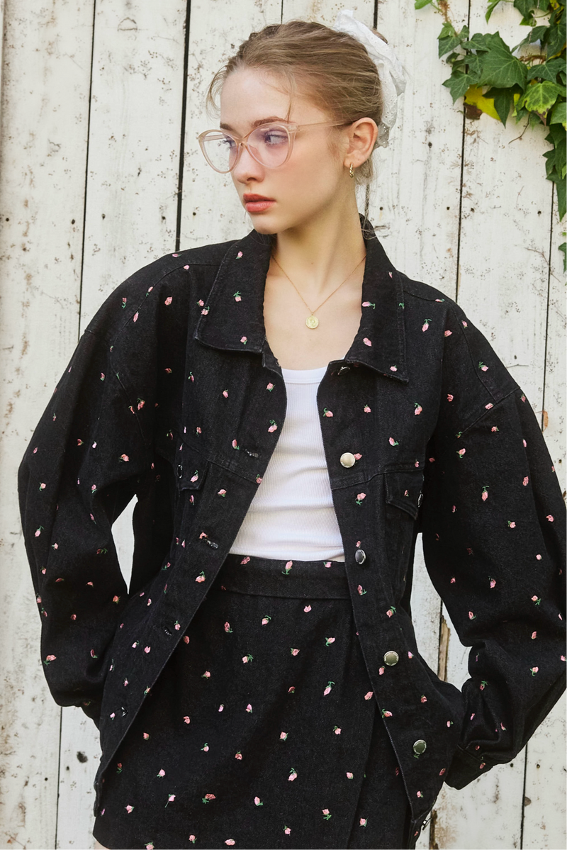 Embroidery Flower denim jacket - BLACK