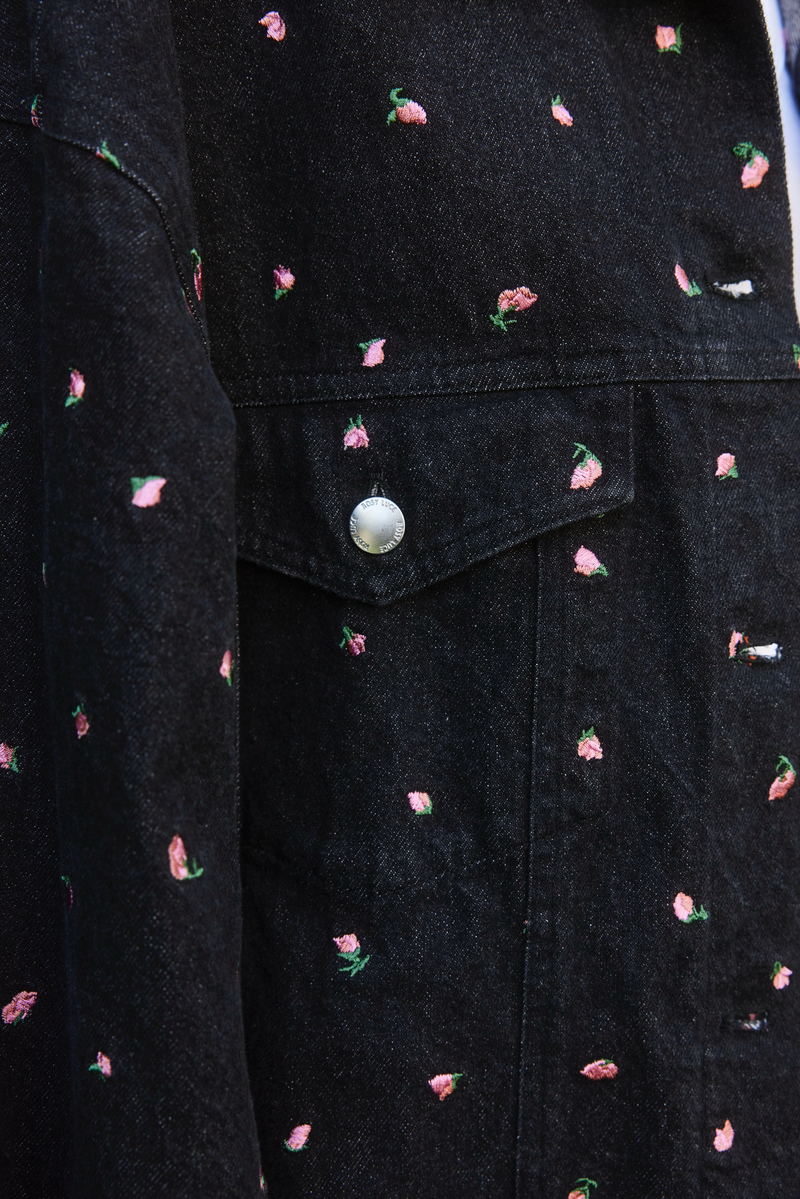 Embroidery Flower denim jacket - BLACK