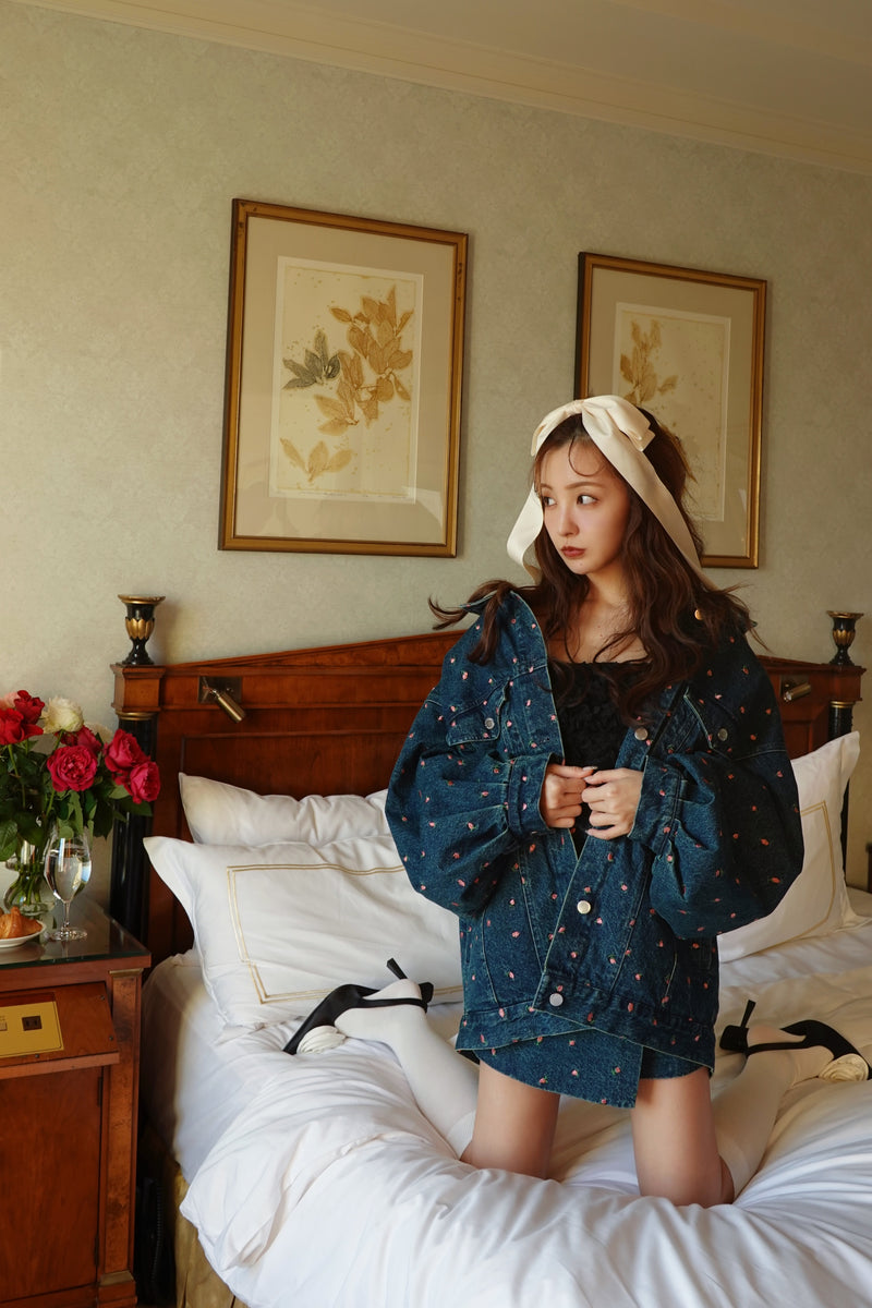 Embroidery Flower denim jacket