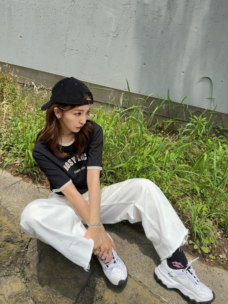 CROPPED ROSY TEE - BLACK