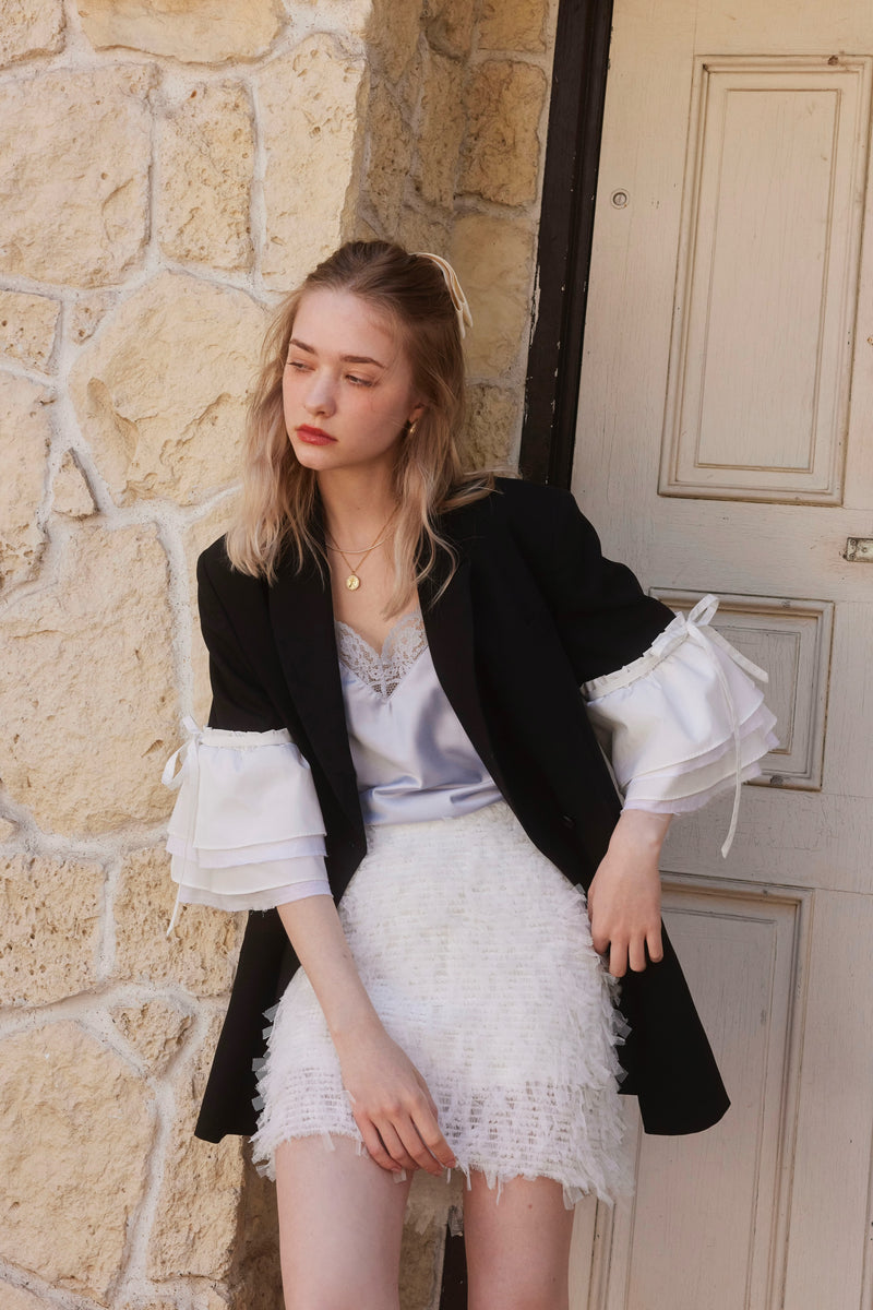 LILY FRILL JACKET - BLACK