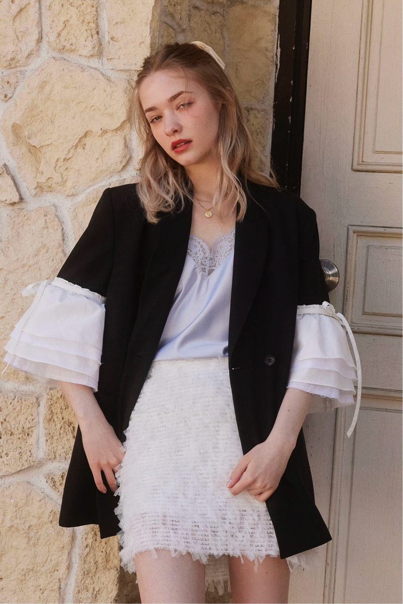 LILY FRILL JACKET - BLACK