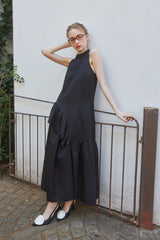JAQUARED FRILL DRESS - BLACK