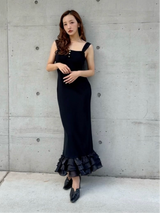9/10 19:00-新品发布 SWITCH FRILL 连衣裙 - 黑色