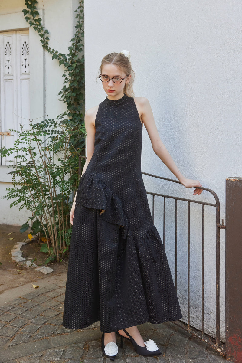 JAQUARED FRILL DRESS - BLACK