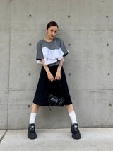 FRILL TEE - GRAY