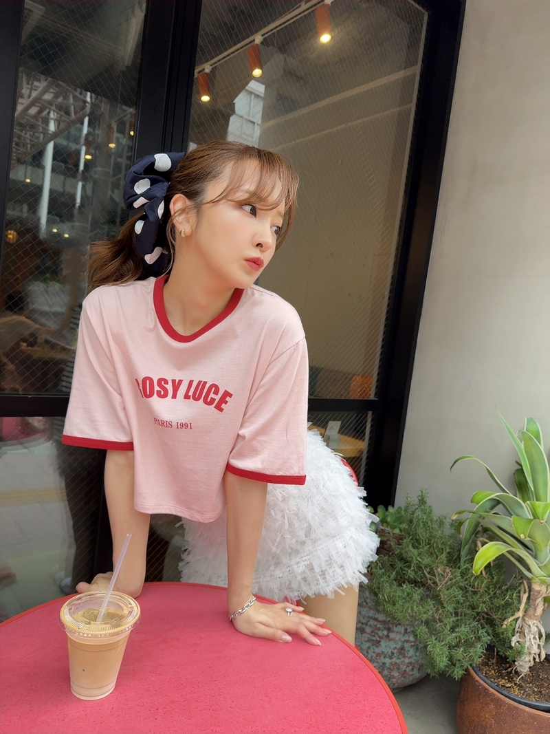 CROPPED ROSY TEE - PINK
