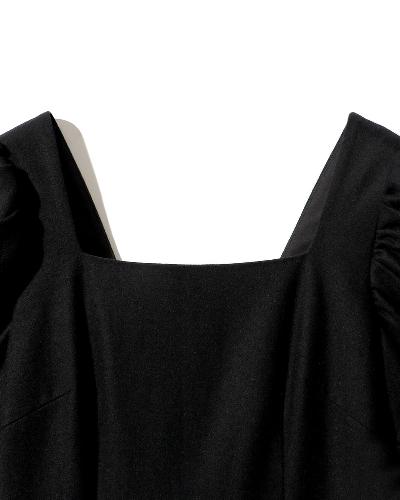 Powershoulder dress - BLACK