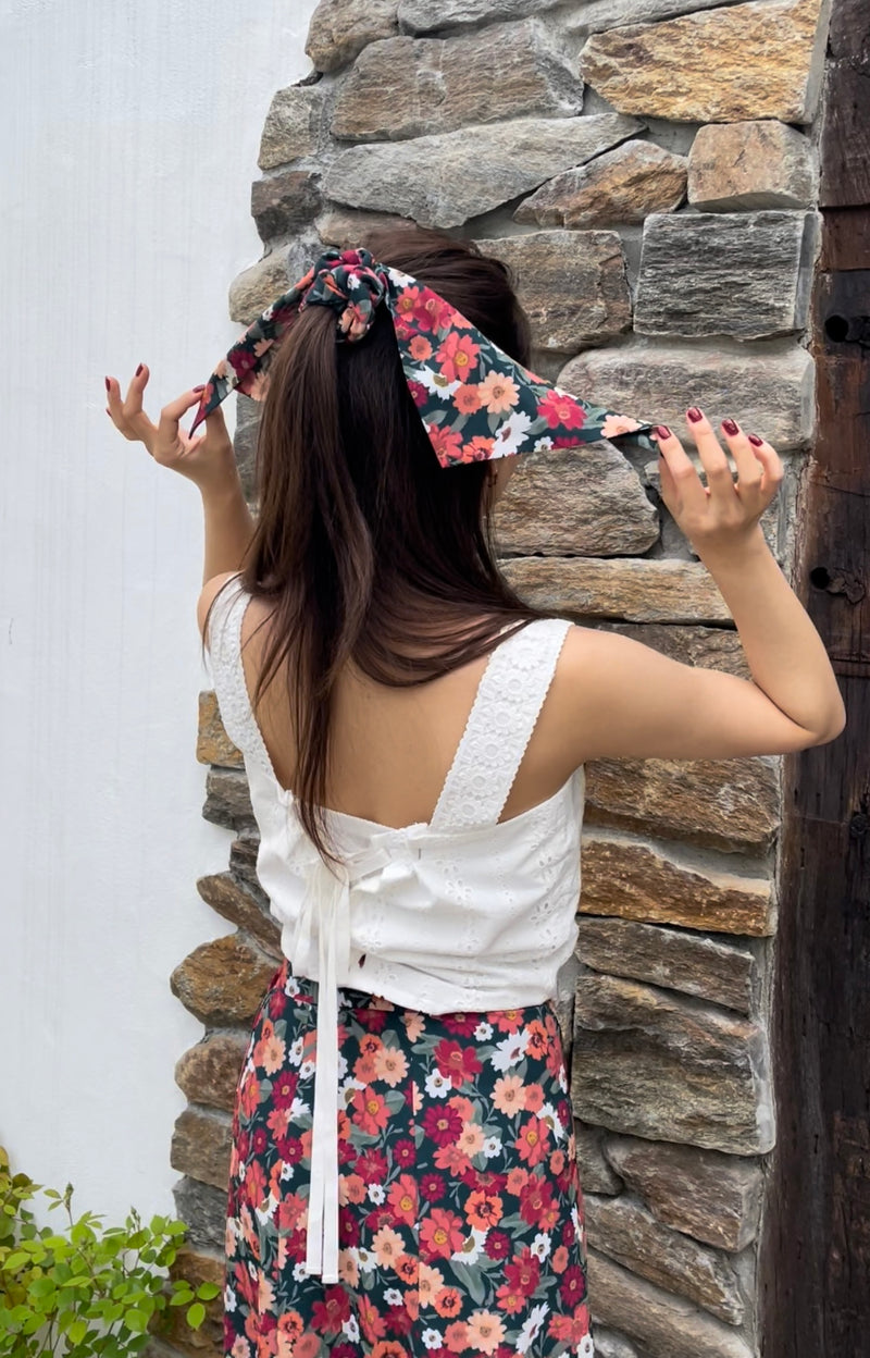 Zinnia linearis  hair accessory